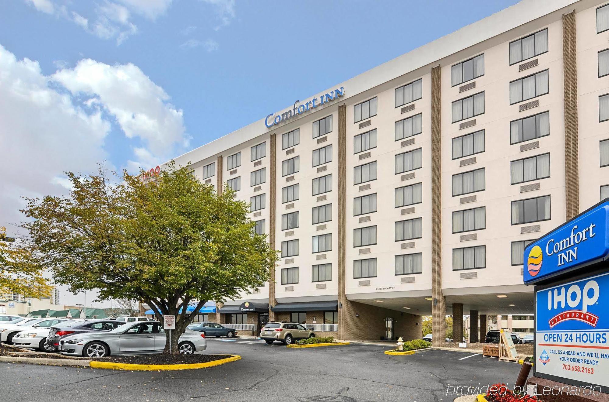 Fairfield Inn & Suites By Marriott Alexandria West/Mark Center Exterior foto