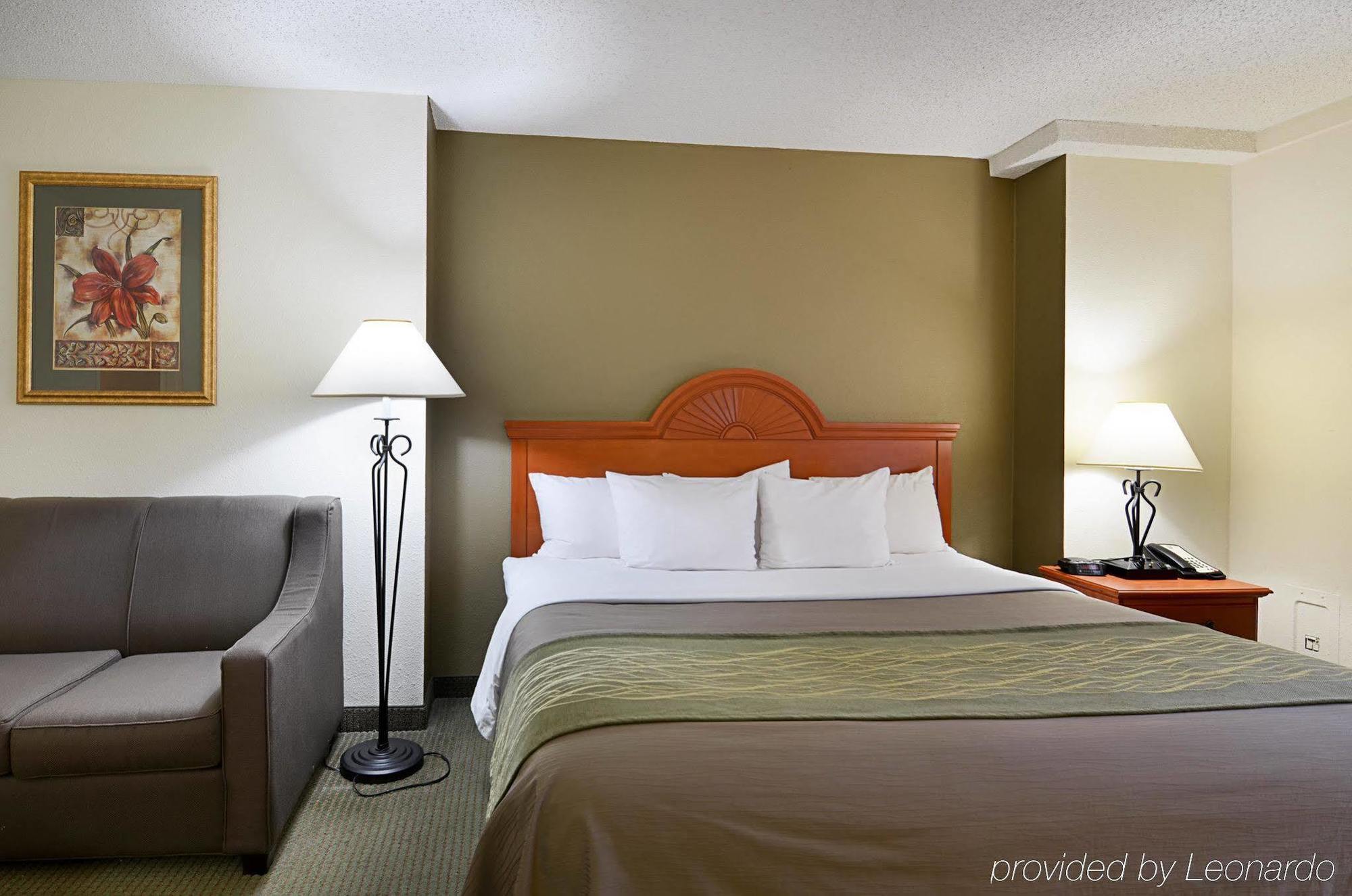 Fairfield Inn & Suites By Marriott Alexandria West/Mark Center Exterior foto