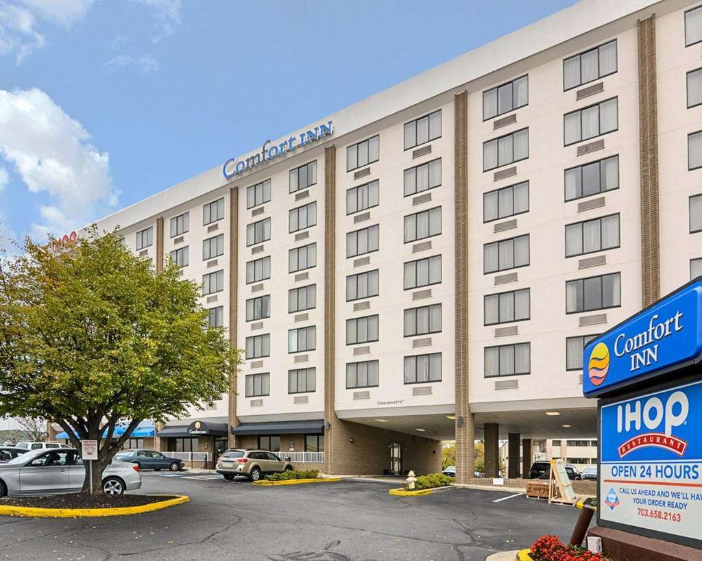 Fairfield Inn & Suites By Marriott Alexandria West/Mark Center Exterior foto