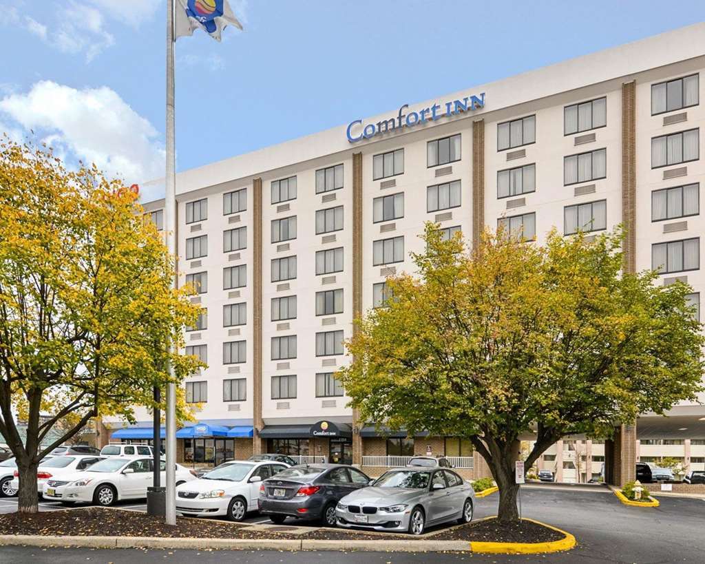 Fairfield Inn & Suites By Marriott Alexandria West/Mark Center Exterior foto